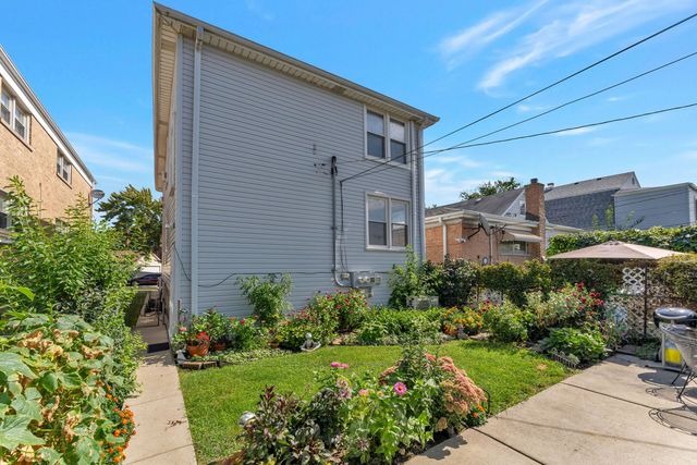5334 N Lovejoy Avenue, Chicago, IL 60630