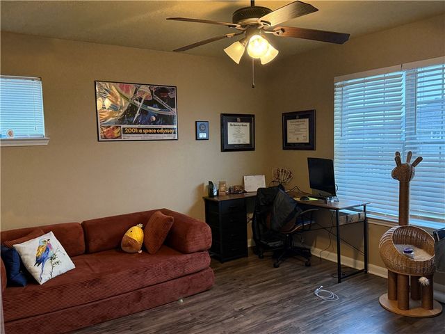 2925 McLaren Drive, College Station, TX 77845