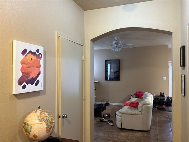 2925 McLaren Drive, College Station, TX 77845