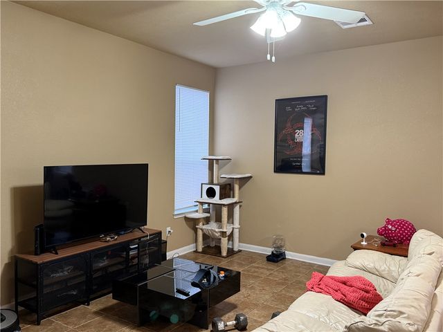 2925 McLaren Drive, College Station, TX 77845