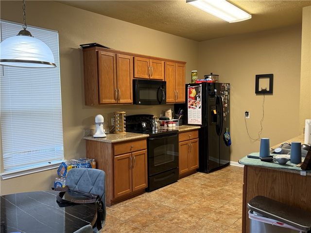 2925 McLaren Drive, College Station, TX 77845