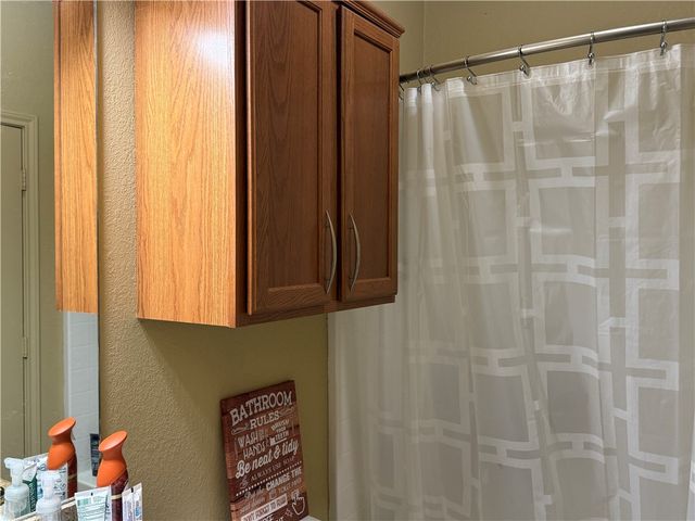 2925 McLaren Drive, College Station, TX 77845
