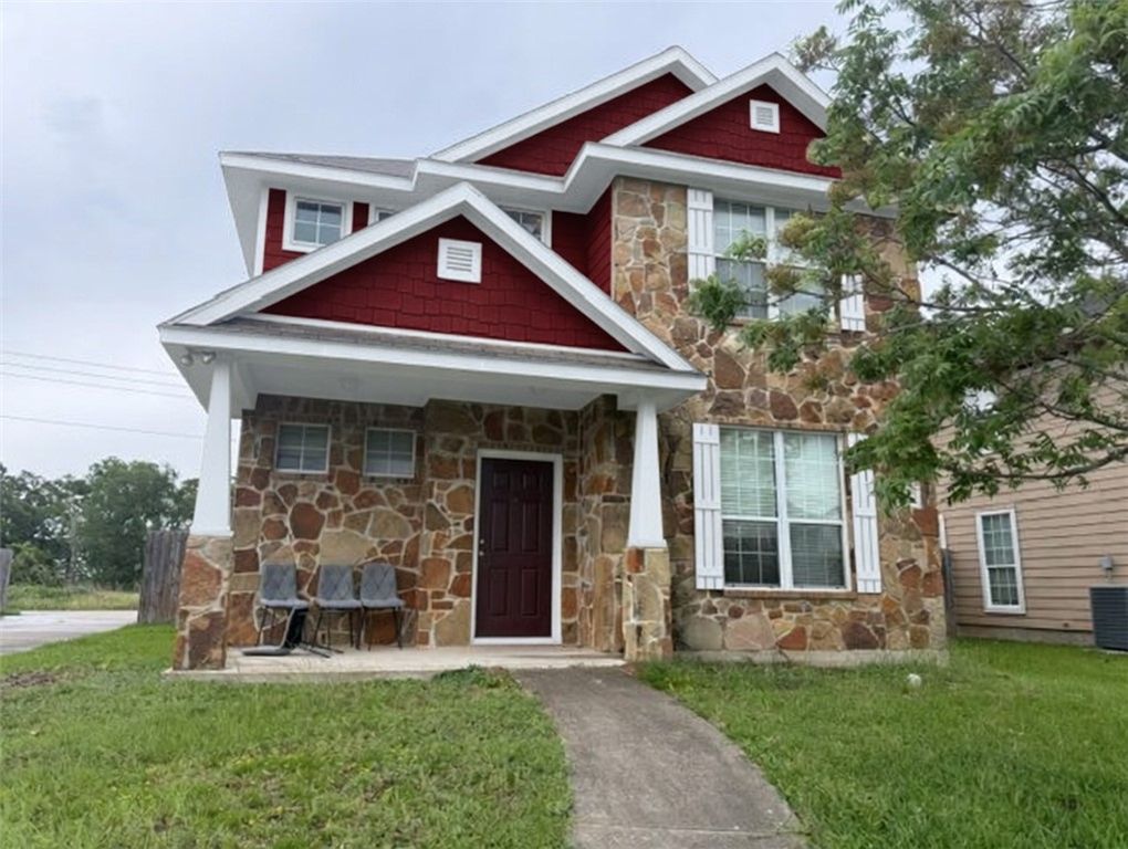 2925 McLaren Drive, College Station, TX 77845