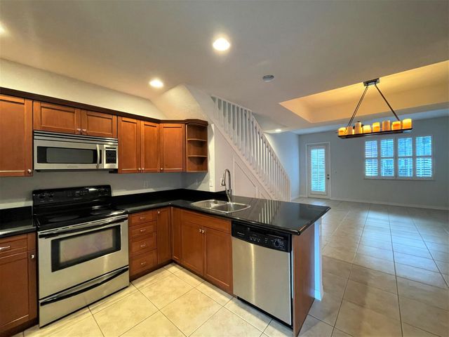 602 S Federal Highway 5, Lake Worth Beach, FL 33460