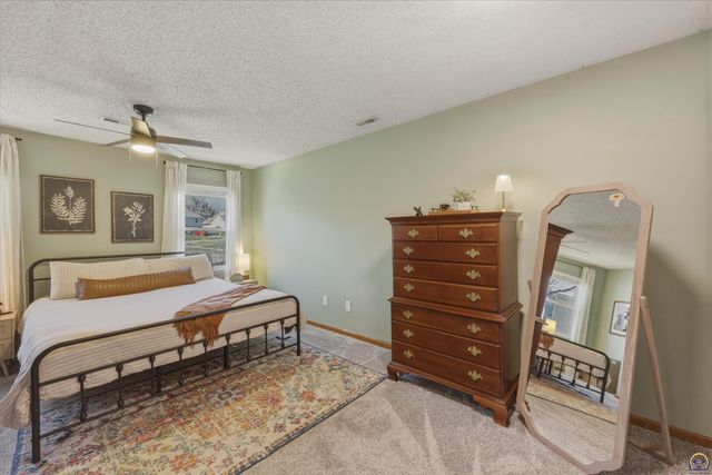 2221 SW Brookfield ST, Topeka, KS 66614