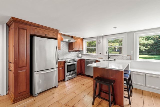 1689 High Street, Westwood, MA 02090