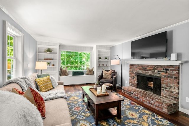 1689 High Street, Westwood, MA 02090