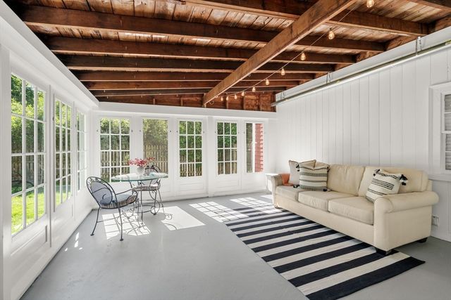 1689 High Street, Westwood, MA 02090
