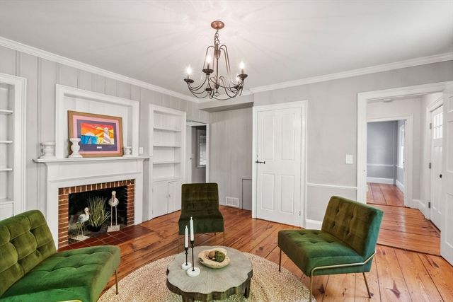 1689 High Street, Westwood, MA 02090