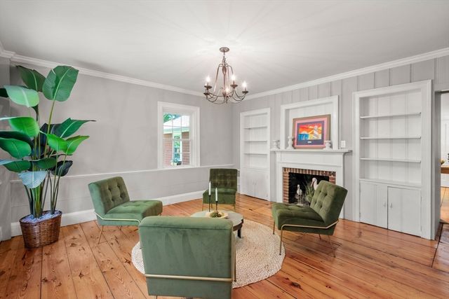 1689 High Street, Westwood, MA 02090