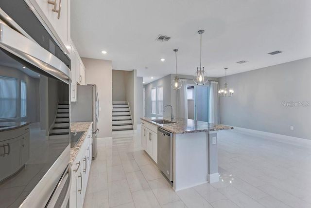 6102 BIMINI TWIST LOOP, Orlando, FL 32819