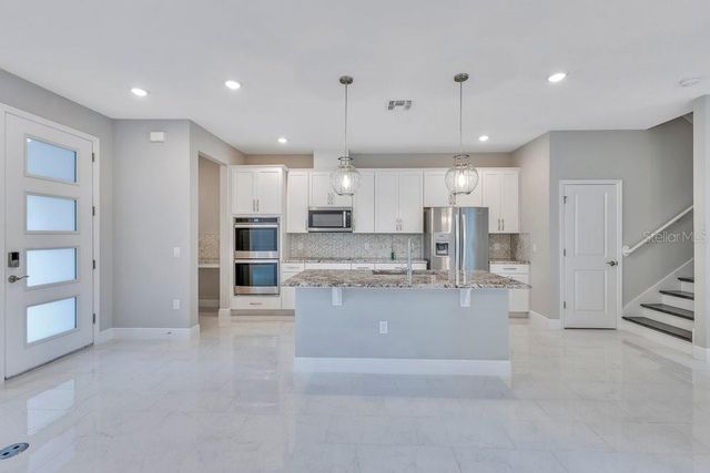 6102 BIMINI TWIST LOOP, Orlando, FL 32819