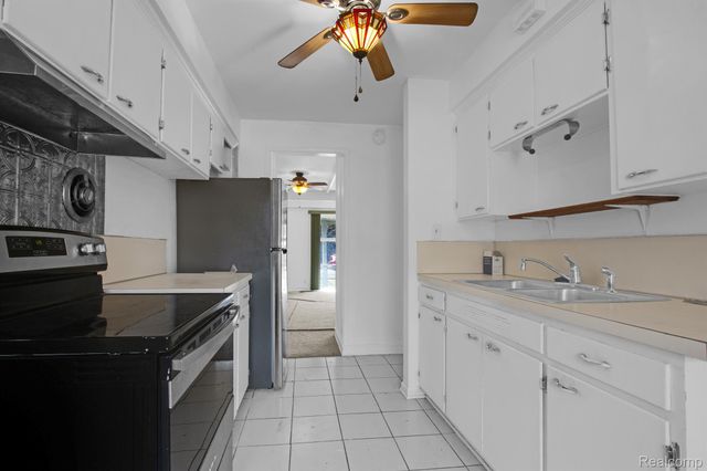 3511 KENT Street, Flint, MI 48503