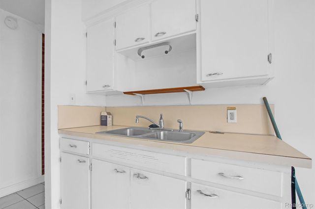 3511 KENT Street, Flint, MI 48503