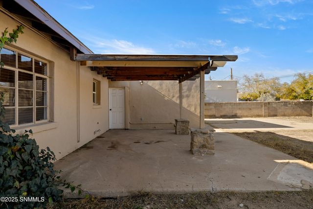424 Hoagland Road, Las Cruces, NM 88005