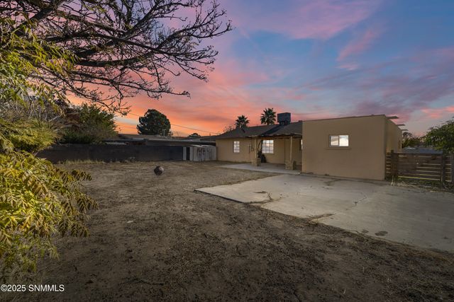 424 Hoagland Road, Las Cruces, NM 88005