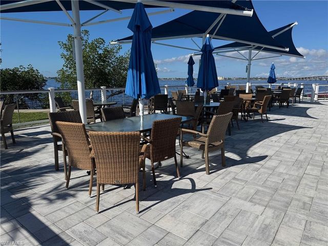 4604 Flagship DR 103, Fort Myers, FL 33919