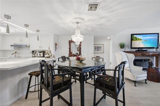 4604 Flagship DR 103, Fort Myers, FL 33919