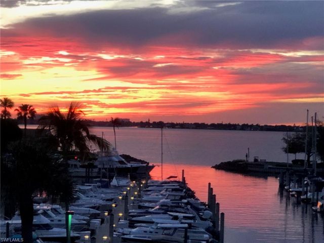 4604 Flagship DR 103, Fort Myers, FL 33919