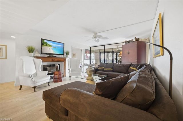 4604 Flagship DR 103, Fort Myers, FL 33919