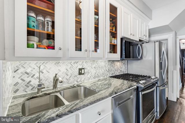 148 TODD PL NE, Washington, DC 20002