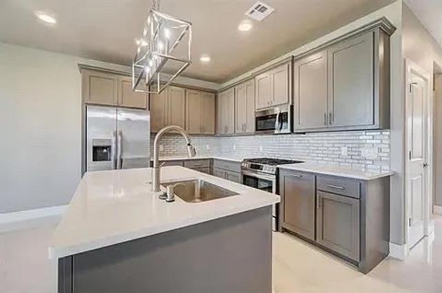 616 Abadan Drive, Edmond, OK 73003