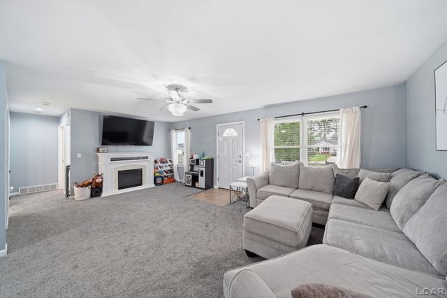 3502 Crestone Way, Tecumseh, MI 49286