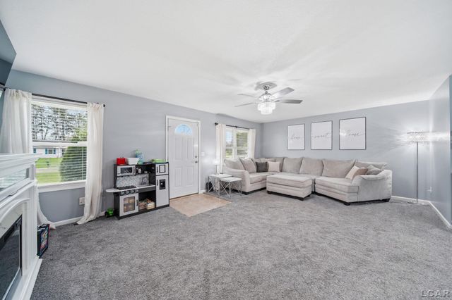 3502 Crestone Way, Tecumseh, MI 49286