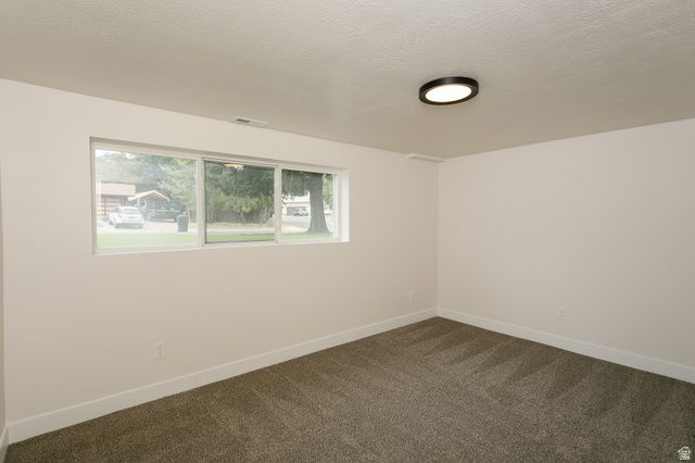 2085 E CASTLE HILL AVE, Cottonwood Heights, UT 84121