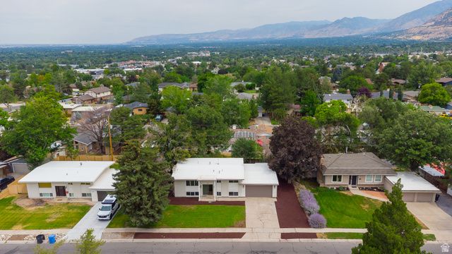 2085 E CASTLE HILL AVE, Cottonwood Heights, UT 84121