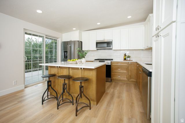 2085 E CASTLE HILL AVE, Cottonwood Heights, UT 84121