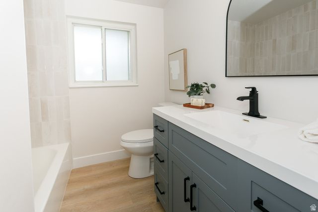 2085 E CASTLE HILL AVE, Cottonwood Heights, UT 84121
