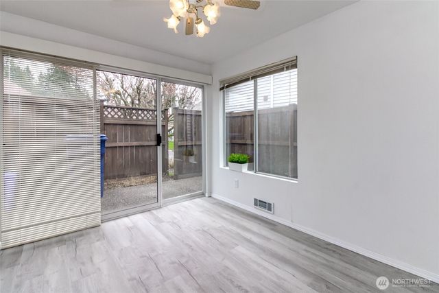 307 S 328th Lane, Federal Way, WA 98003