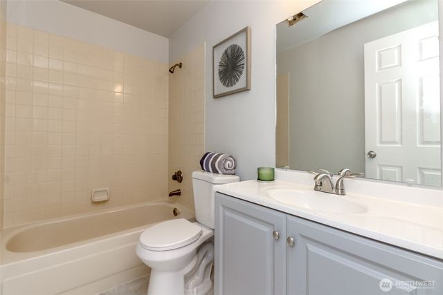 307 S 328th Lane, Federal Way, WA 98003