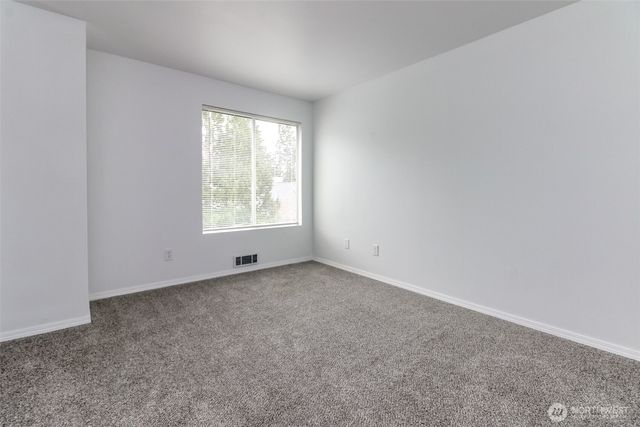 307 S 328th Lane, Federal Way, WA 98003