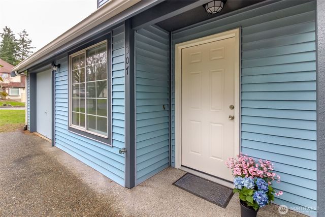307 S 328th Lane, Federal Way, WA 98003