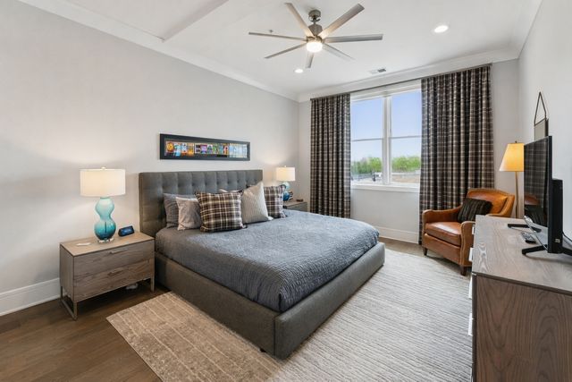 5748 N Hermitage Avenue 410, Chicago, IL 60660