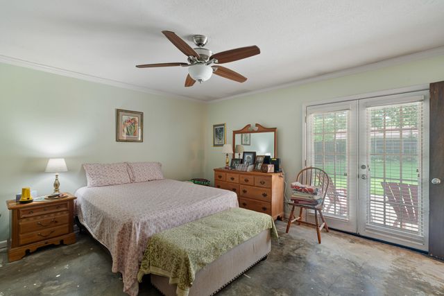 2311 Sunset Dr., Hattiesburg, MS 39402