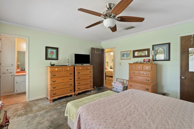 2311 Sunset Dr., Hattiesburg, MS 39402