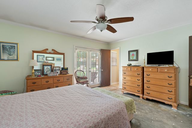 2311 Sunset Dr., Hattiesburg, MS 39402
