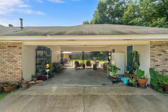 2311 Sunset Dr., Hattiesburg, MS 39402