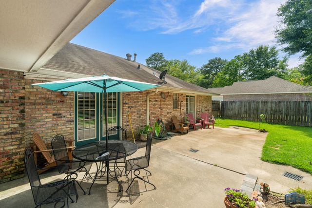 2311 Sunset Dr., Hattiesburg, MS 39402