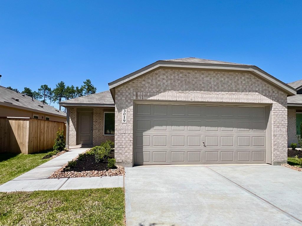 3019 Mallorca Drive, Conroe, TX 77301