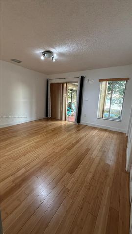 4540 SW 133rd Ave B, Miami, FL 33175