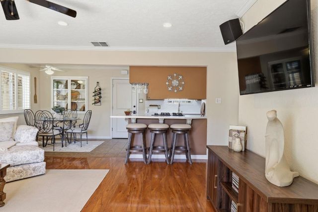 1580 60th Ave, Sacramento, CA 95822