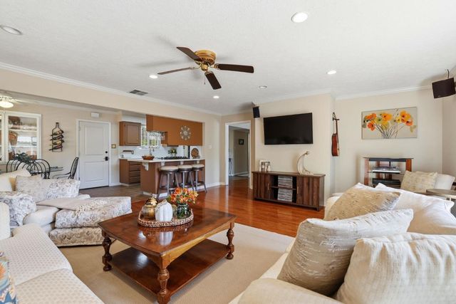 1580 60th Ave, Sacramento, CA 95822