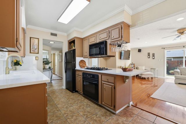 1580 60th Ave, Sacramento, CA 95822