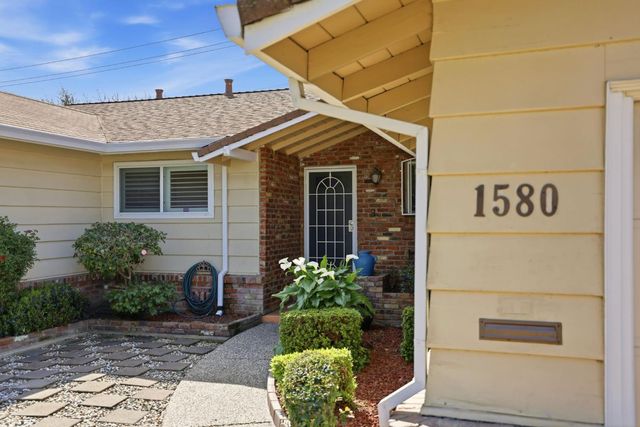 1580 60th Ave, Sacramento, CA 95822