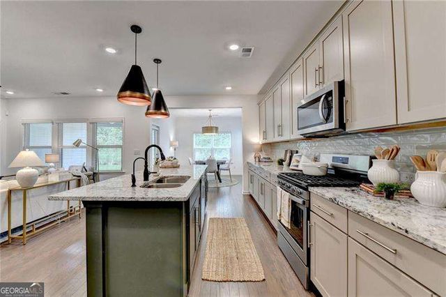 5650 Bergeson Way, Cumming, GA 30028