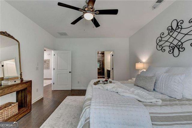 5650 Bergeson Way, Cumming, GA 30028